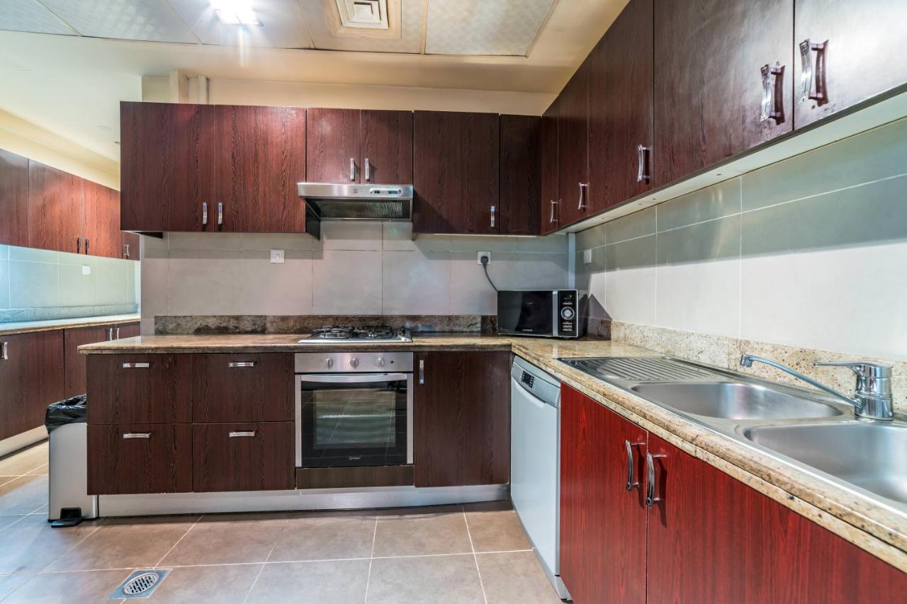 Yanjoon Holiday Homes - Marina Heights Dubaï Extérieur photo